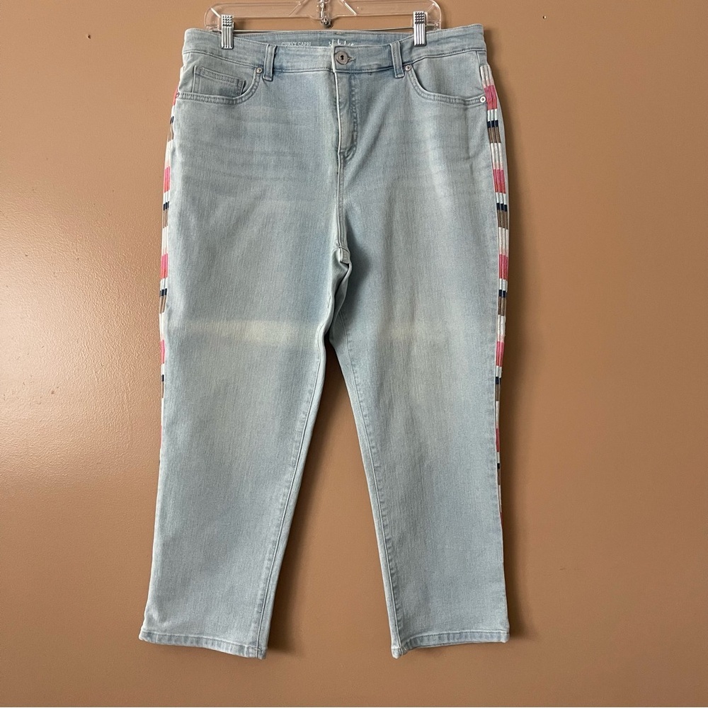 Style & Co. Light Blue Capri Embroidered Jeans size 16